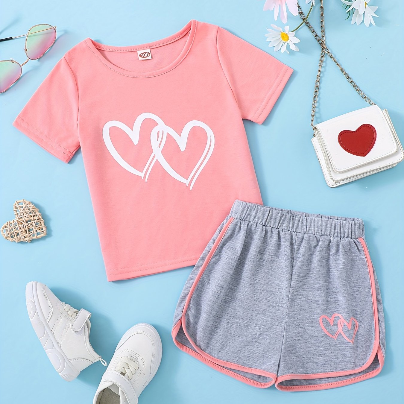 1 pcs Adorable Toddler Girls' Heart Graphic Tees - Casual Round Neck, Contrast Binding, Breathable Fabric, Comfortable Fit - Summer Outfit, Track Shorts, Kids' Wardrobe Essentia
