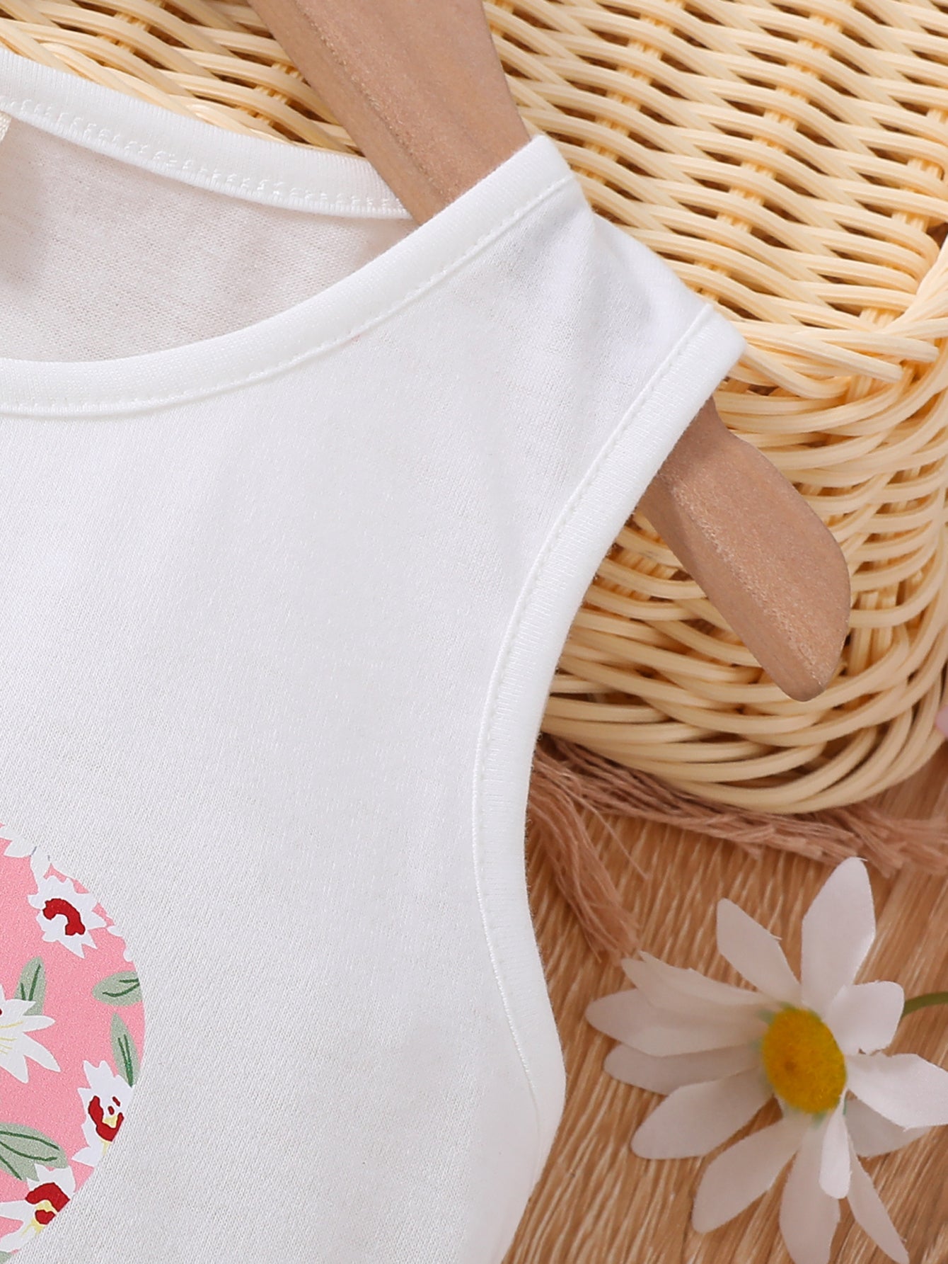 Girls 2pcs Round Neck Sleeveless Tank Top & Elastic Waist Shorts With Belt Floral Love Print Casual Kids Clothes Summer