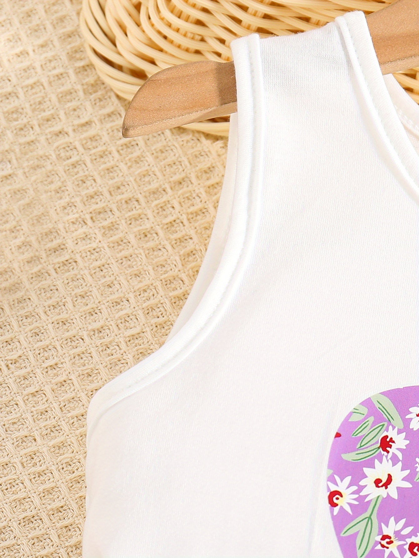 Girls 2pcs Round Neck Sleeveless Tank Top & Elastic Waist Shorts With Belt Floral Love Print Casual Kids Clothes Summer