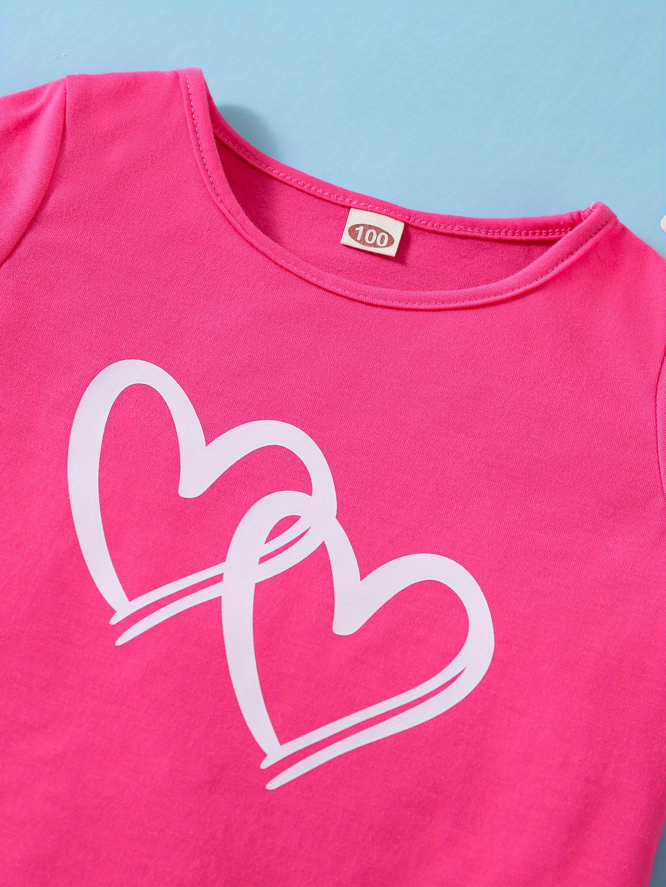 1 pcs Adorable Toddler Girls' Heart Graphic Tees - Casual Round Neck, Contrast Binding, Breathable Fabric, Comfortable Fit - Summer Outfit, Track Shorts, Kids' Wardrobe Essentia