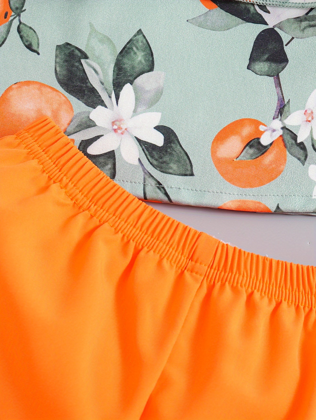 2pcs Girls Fruit Print Layered Hem Bow Cami Top & Elastic Waist Shorts Set Kids Summer Clothes