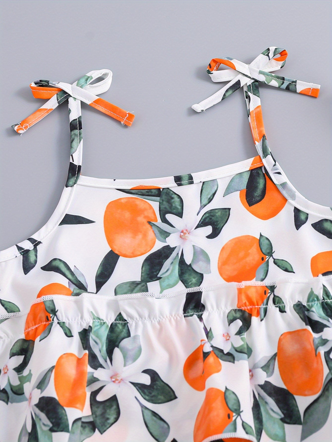 2pcs Girls Fruit Print Layered Hem Bow Cami Top & Elastic Waist Shorts Set Kids Summer Clothes